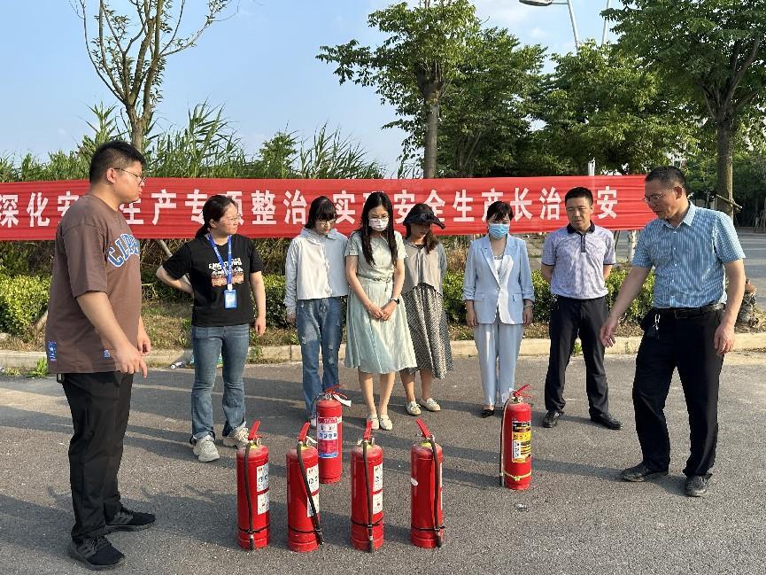 法務(wù)風(fēng)控部:積極開展“安全生產(chǎn)月”普法宣傳等活動(dòng).jpg