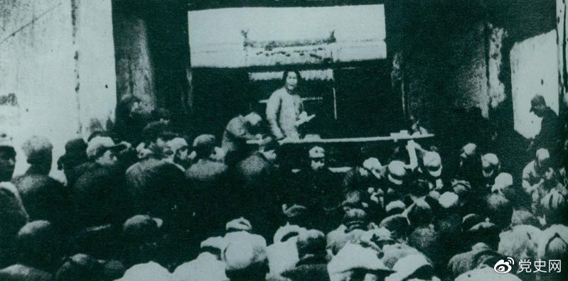 1935年12月27日，毛澤東在陜北瓦窯堡黨的活動分子會議上作《論反對日本帝國主義的策略》報(bào)告。